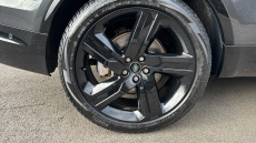 Land Rover Discovery 3.0 D300 R-Dynamic HSE 5dr Auto Diesel Station Wagon